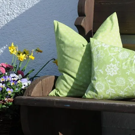 Apartment Gaestehaus Gartenheim Fam Schaeffler