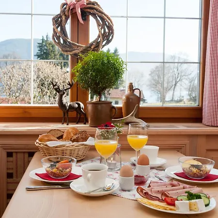 Gaestehaus Gartenheim Fam Schaeffler Bad Wiessee