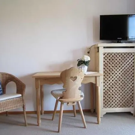 Gaestehaus Gartenheim Fam Schaeffler Apartamento *